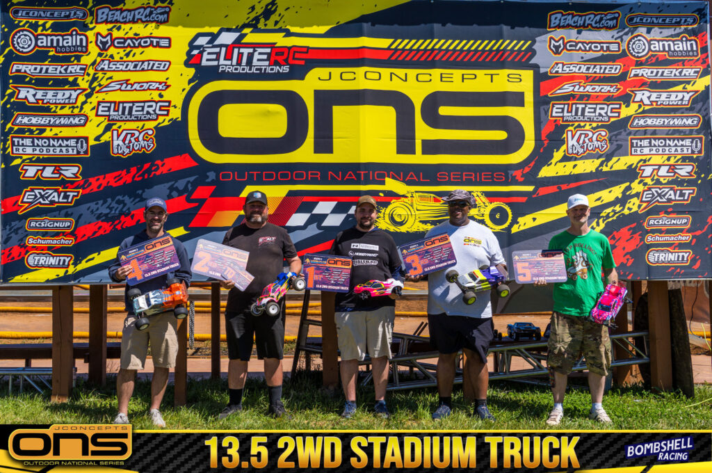 13.5 2wd Stadium Truck: 1. Jacob Hartman, 2. Owen Simmons, 3. Craig Jackson, 4. Michael Kokoska, 5. Rick Blunt