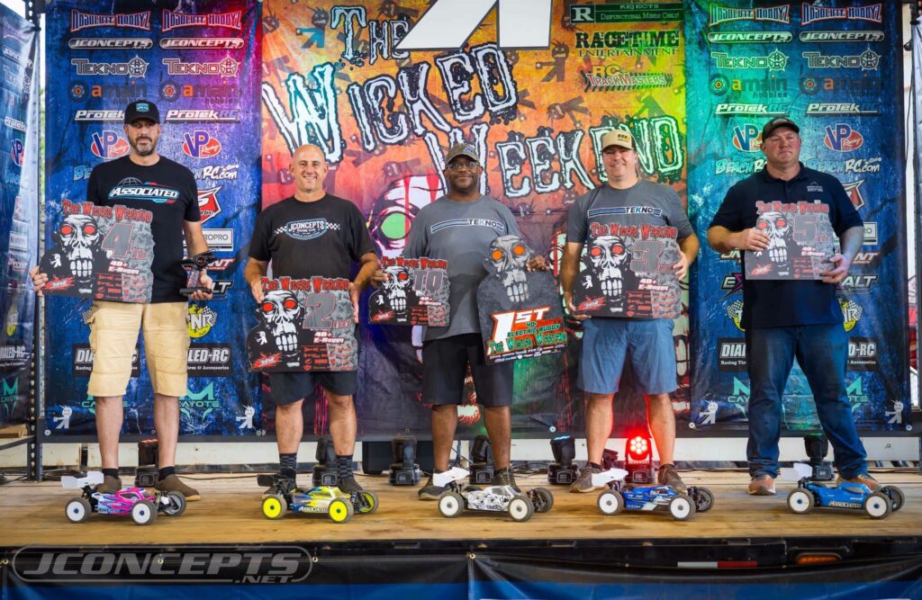 - 40+ Electric Buggy: 1. John Bernard Jr.; 2. Mark Moon; 3. Dustin Loden; 4. Randy Enger; 5. Chris Hatch